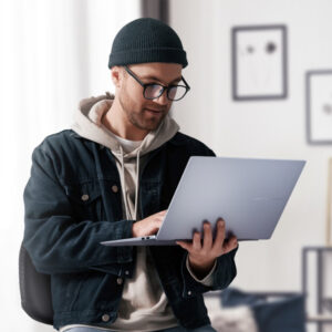 Laptop Asus Vivobook S16 OLED S5606MA-MX051W (Ultra 7 155H/ 16GB/ 512GB SSD/ 16 inch 3.2K/ 120Hz/ Win11/ Blue/ Vỏ nhôm)