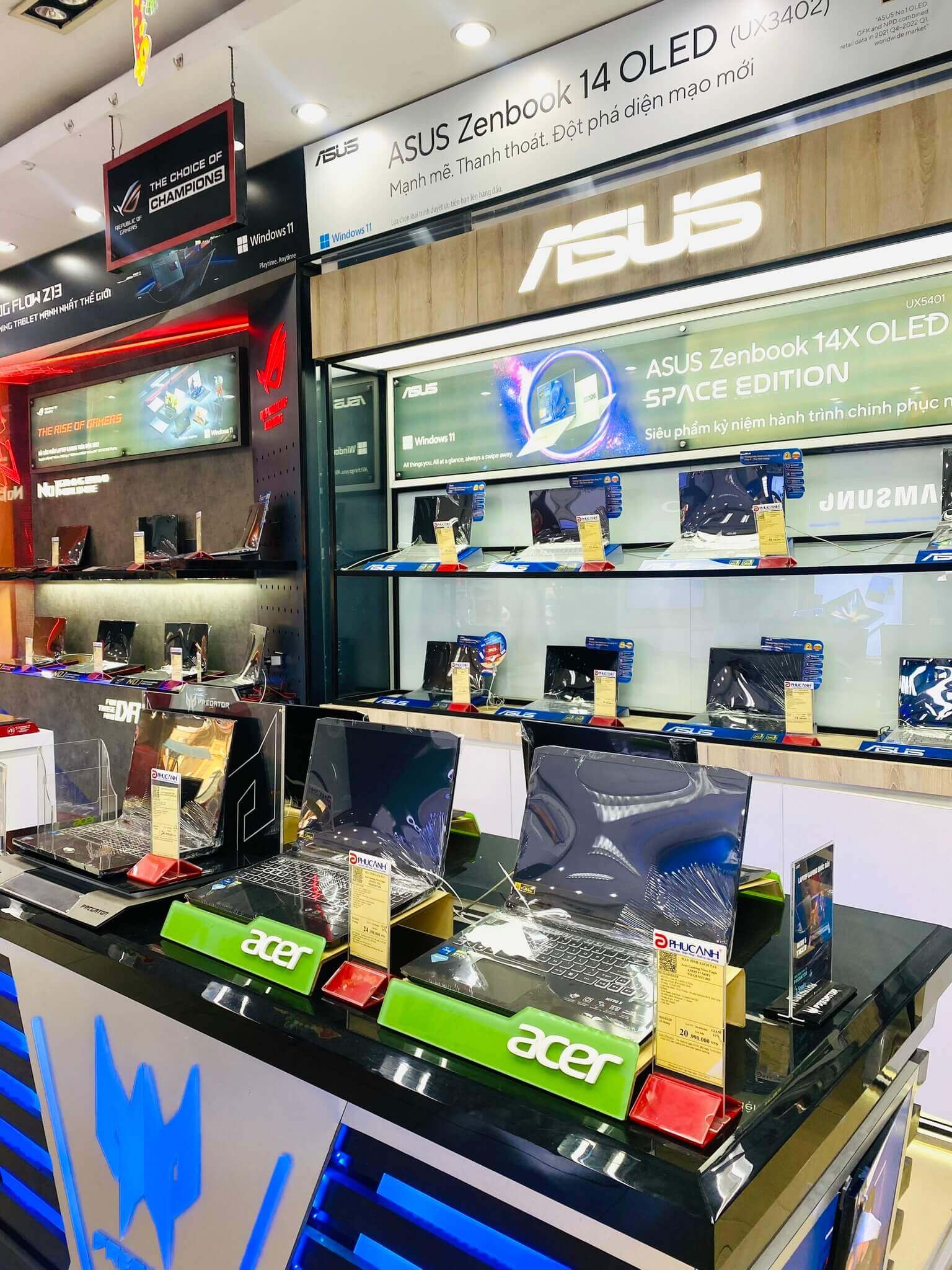 Showroom Máy Tính Trường Thịnh