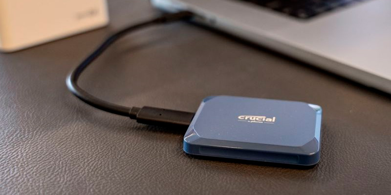 o-cung-di-dong-ssd-8tb-crucial-x10-2100mb-s-ct8000x10ssd9-03-1